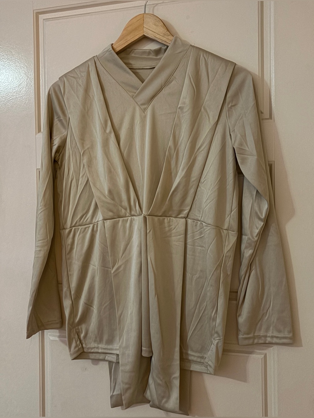 Neutral Long Sleeve V-Neck Draped Top - Cream